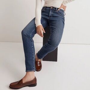 The Mid-Rise Perfect Vintage Jeans In Deming Wash Stretch Size 26